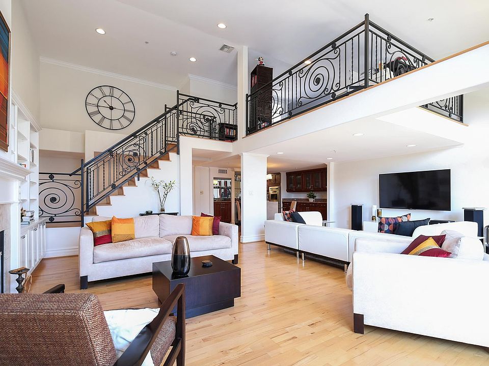 1st image of 11803 Goshen Ave Penthouse 2