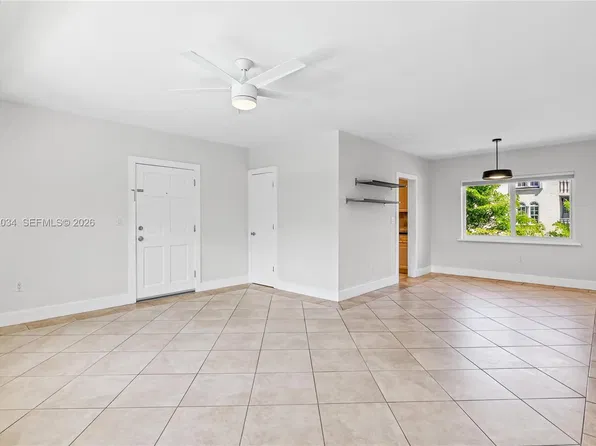 125 Edgewater Dr, Coral Gables, FL