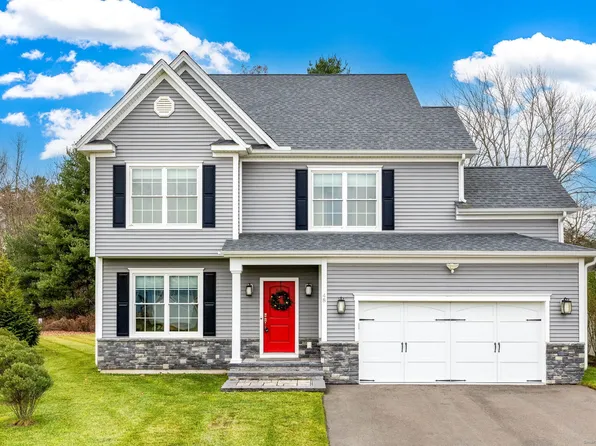48 Sandstone Road #48, Plainville, CT 06062