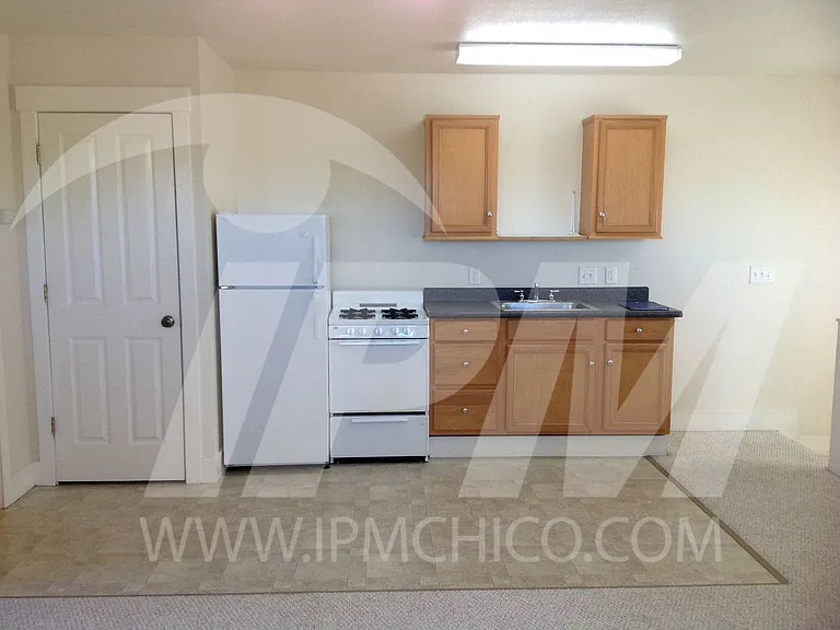 2386 England St — Photo 3