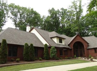 11285 Hampton Ridge Dr, Chardon, OH 44024