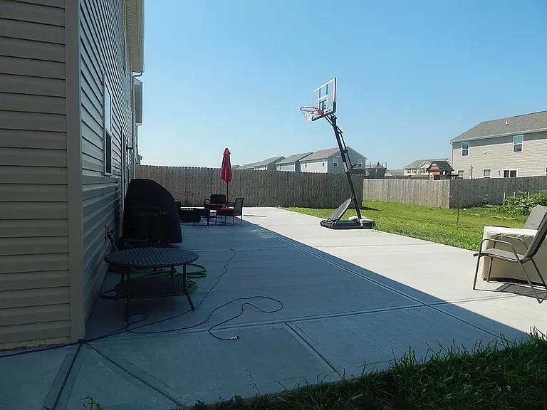 204 Dietz Dr — Photo 15