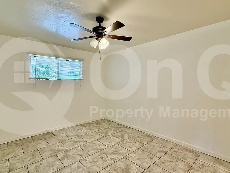 2620 E Turney Ave #1 — Photo 11
