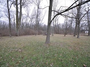 W Maxville Rd, Farmland, IN 47340