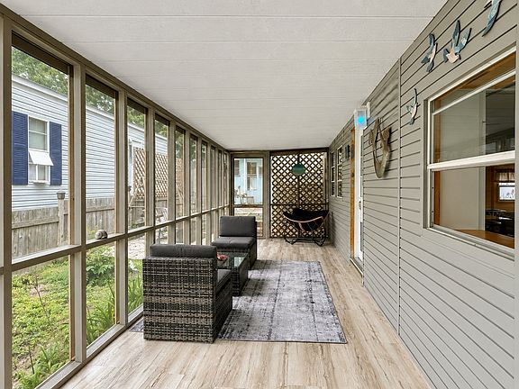 3rd image of 210 West Rd #24