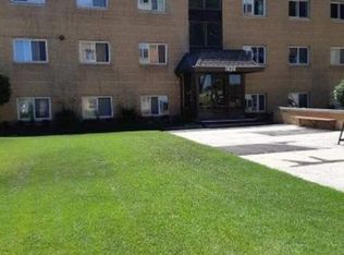 1616 Pembina Hwy #19, Winnipeg, MB R3T2G2