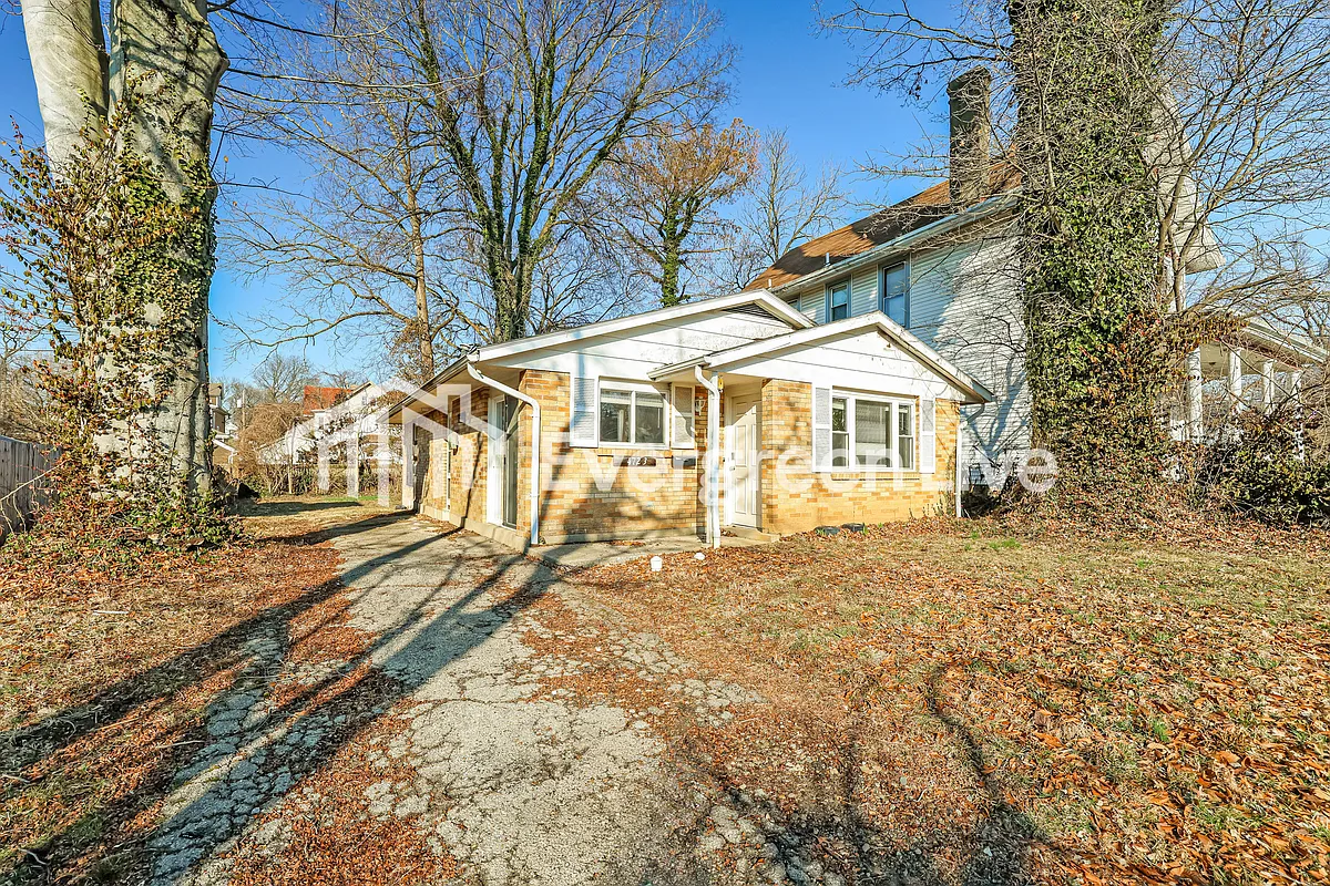 Building Photo - 4723 Winona Ter