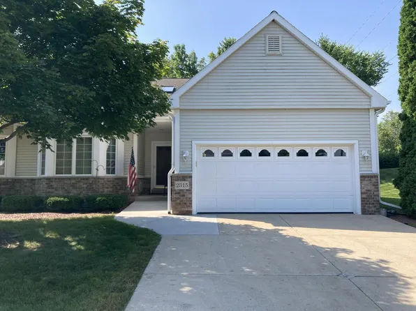 2315 Stoney LANE, Grafton, WI 53024