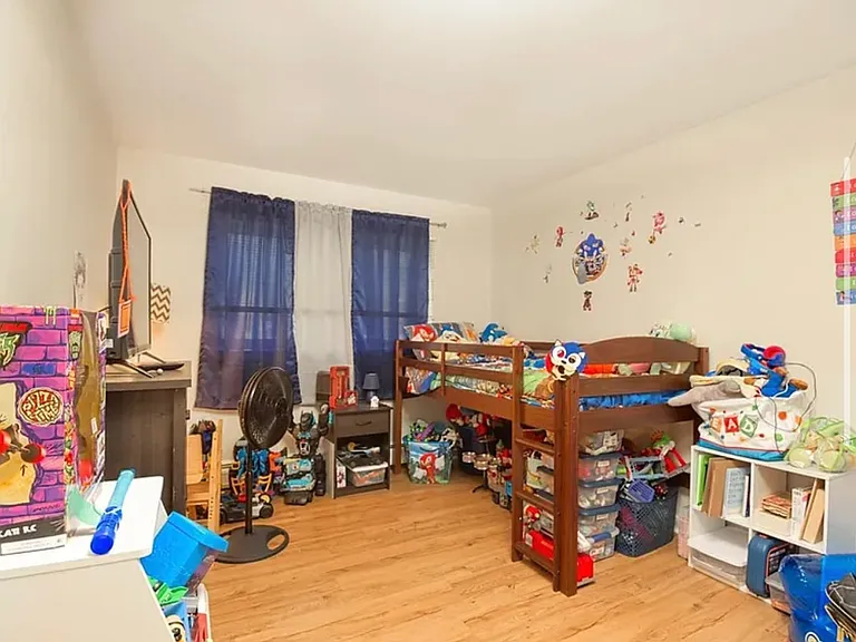 659 E Fullerton Ave — Photo 7