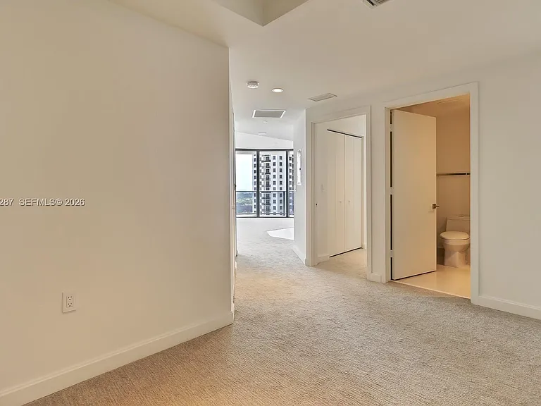 45 SW 9th St #1806 — Photo 3