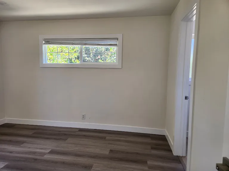 12182 Diane St — Photo 11