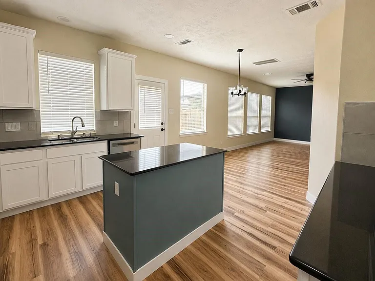 18639 Bristol Point Ln — Photo 21