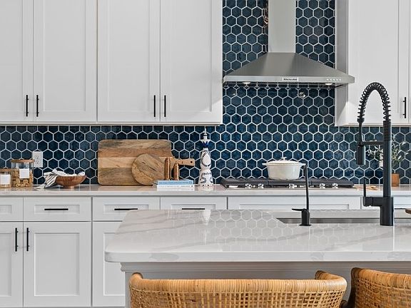 3rd image of 1633 Keneipp Rd