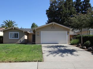 9516 Linda Rio Dr, Sacramento, CA 95827