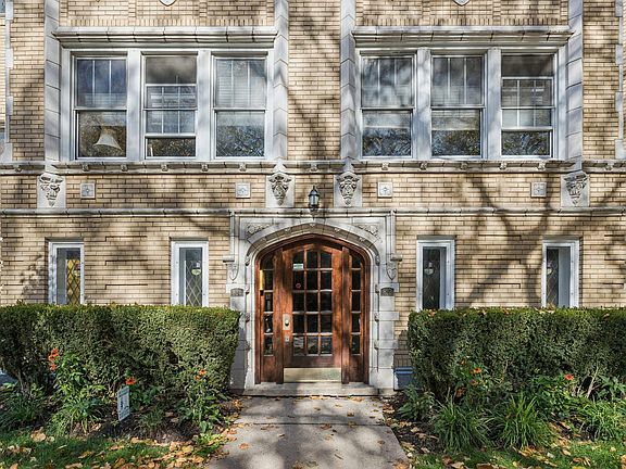 3rd image of 822 Washington Blvd APT 3