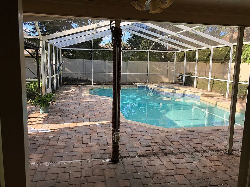 2nd image of 1414 Holleman Dr