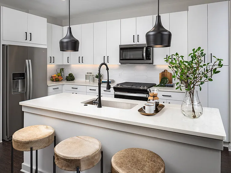 The Beverly by Alta — Photo 11