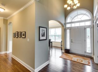 4111 Champion Rd, Naperville, IL 60564