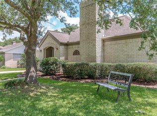 15011 Aspen Hills Dr, Houston, TX 77062