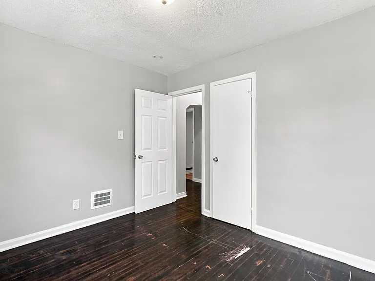 10462 Duprey St — Photo 17
