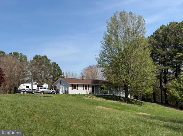 874 Truslow Rd, Fredericksburg, VA 22406
