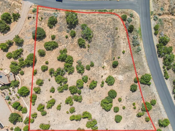 4 Hollyhock Cir, Santa Fe, NM 87506