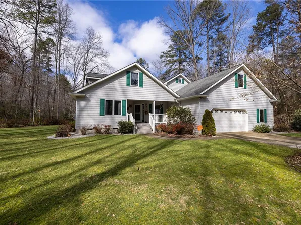 29 Quail Dr, Salem, SC 29676