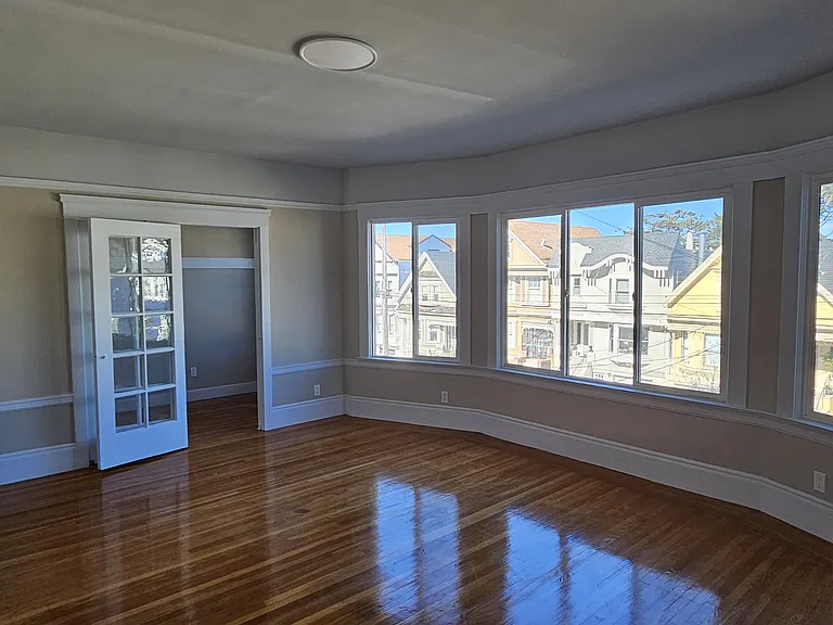 735 11th Ave #3 — Photo 5