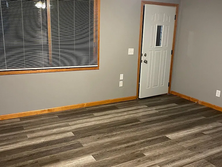 3417 Richard St — Photo 11