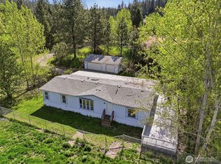 8325 E Lindgren Rd, Spokane, WA 99217