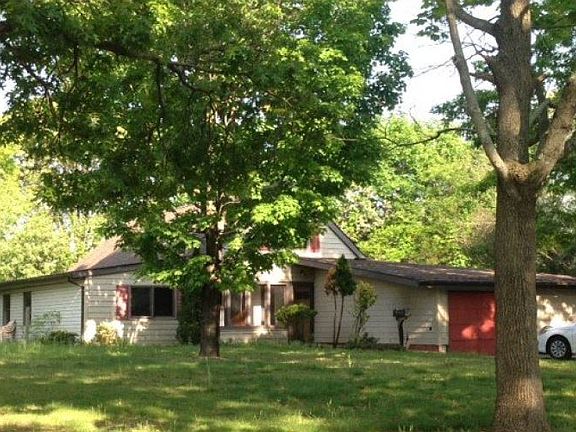 3rd image of 139 Split Cedar Dr
