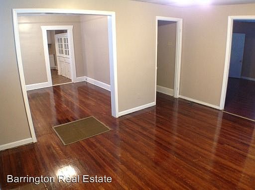 2nd image of 4825 Court S