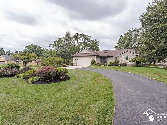 3rd image of 6277 Secor Rd