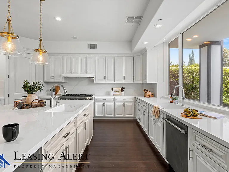 5012 Gerald Ave — Photo 21