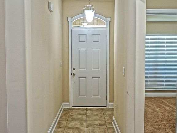 5th image of 122 Bermuda Lakes Dr