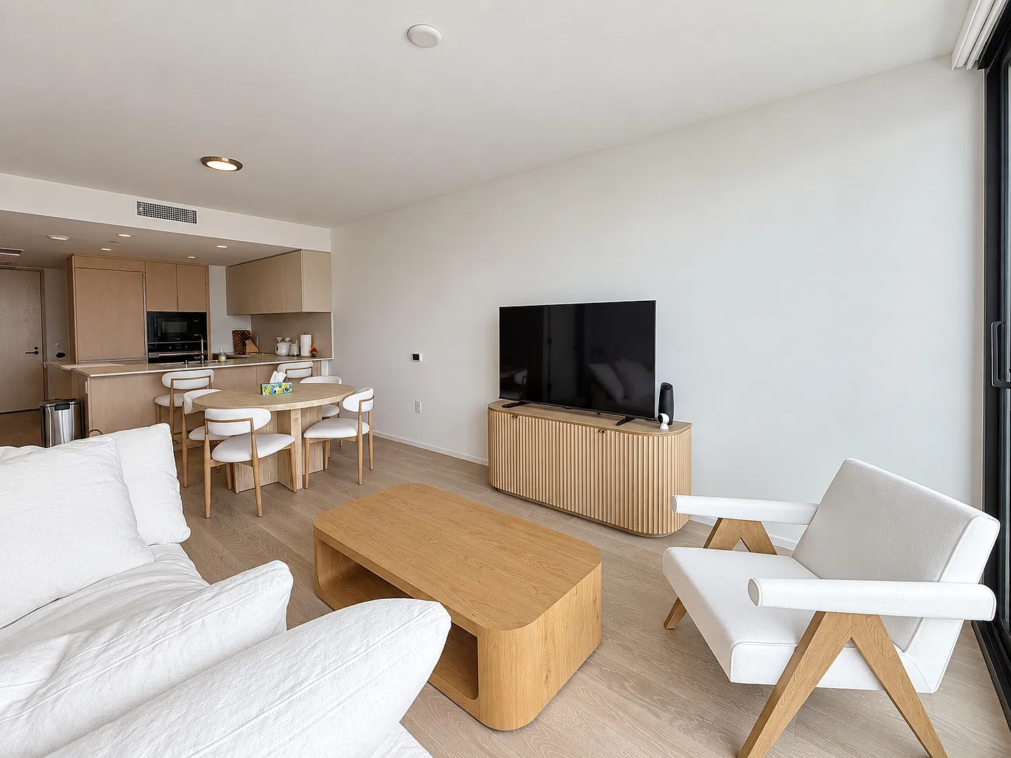 1 bed, 728 sqft, $4,800 — Photo 1