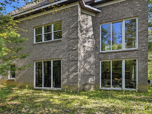 5th image of 2088 E Higgins Lake Dr