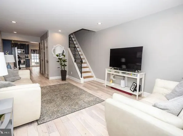 146 Watkins St, Philadelphia, PA 19148