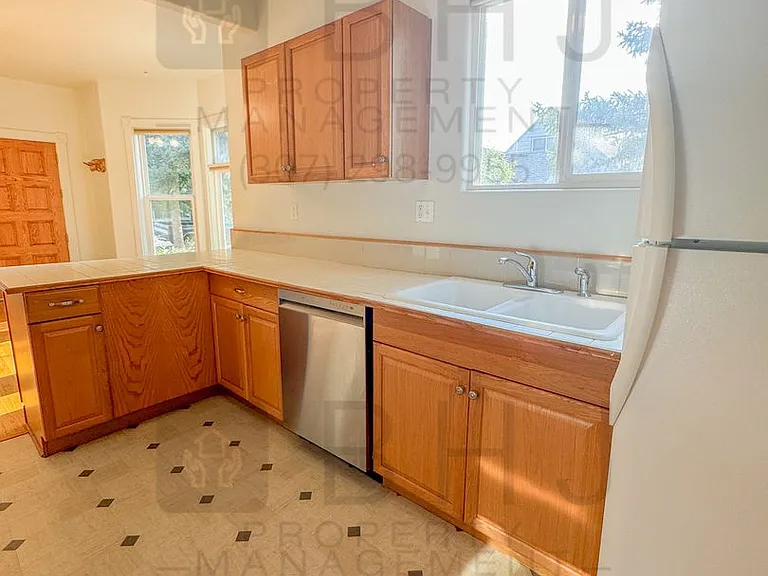 432 W Brundage St — Photo 12