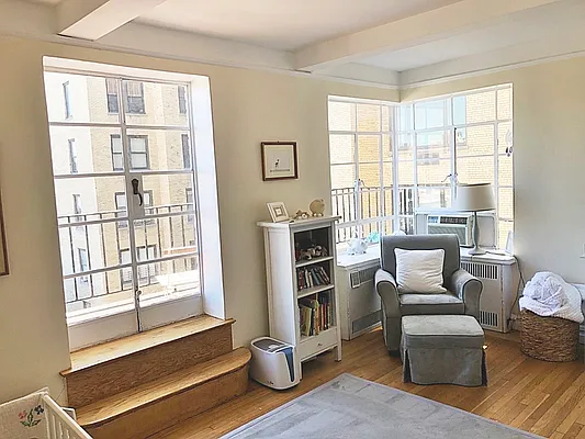 Rented by Rachel Realty | media 27