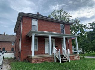 729 Jefferson St, Hillsboro, IL 62049