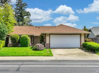 5112 Laguna Park Dr, Elk Grove, CA 95758
