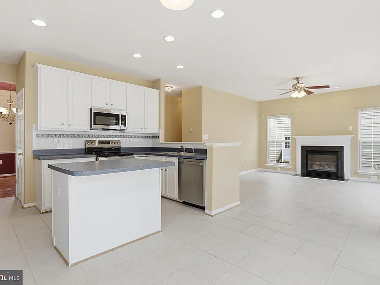 341 Bullskin St — Photo 13