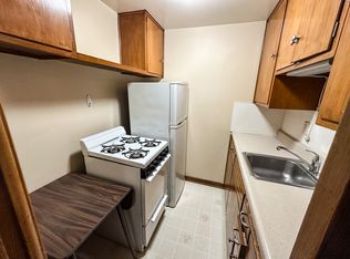 1820 S Duluth Ave #5, Sioux Falls, SD 57105