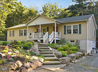 150 Christopher Way, Hawley, PA 18428