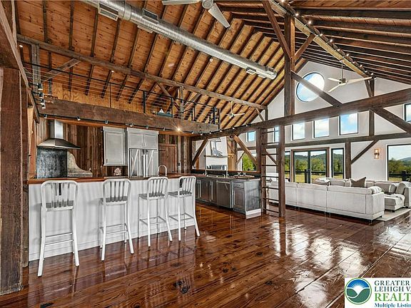 14th image of this home