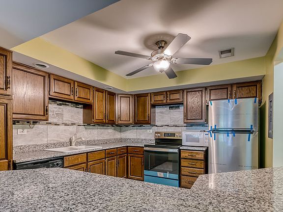 3rd image of 6505 N Nashville Ave APT 202