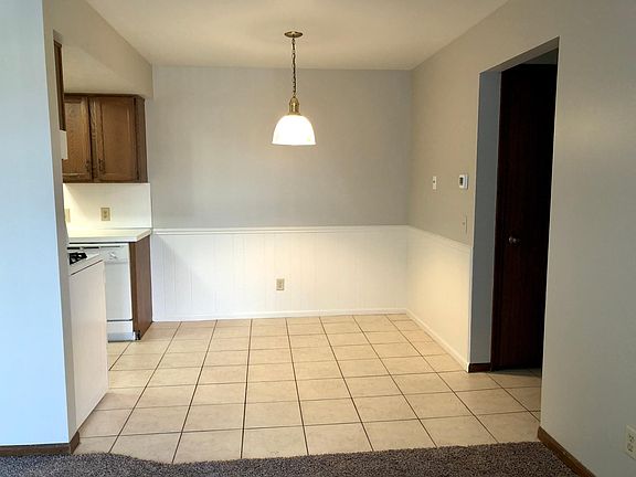 3rd image of 7701 Riverview Dr APT 203