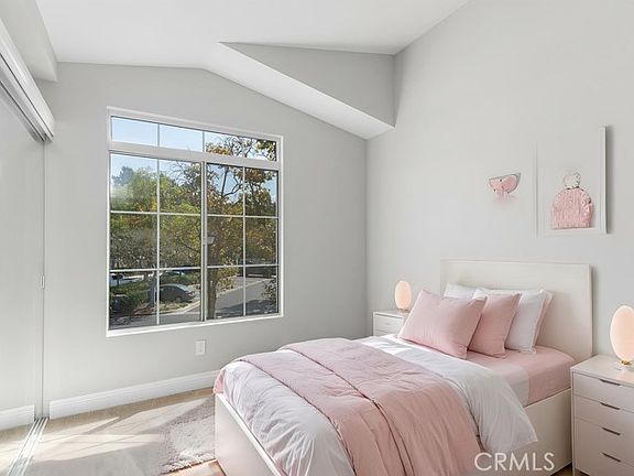 2nd image of 16 Chaumont Cir
