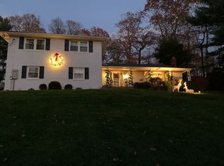 19 Circle Dr, Rumson, NJ 07760